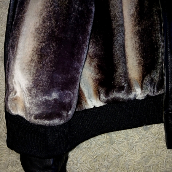 On Hold...Sean John leather jacket On Hold - Picture 4 of 5